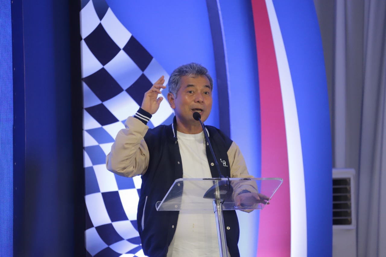 Direktur Utama BRI Sunarso menghadiri peluncuran Brigade Madani di BRILiaN Stadium, Jakarta, Jumat (11/3).