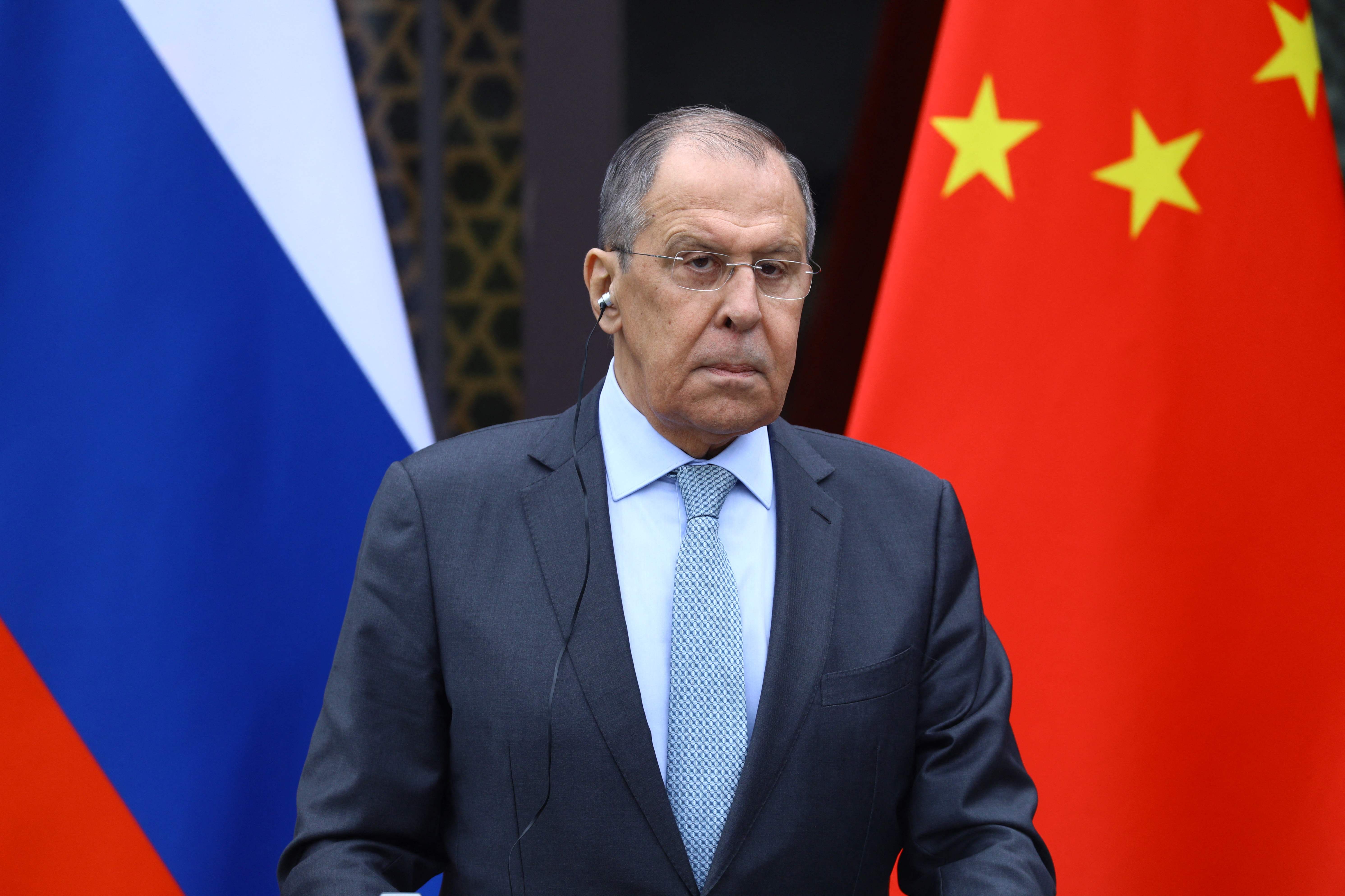 Menteri Luar Negeri Rusia Sergei Lavrov dilaporkan telah tiba di Tiongkok pada Rabu (30/3/2022).  