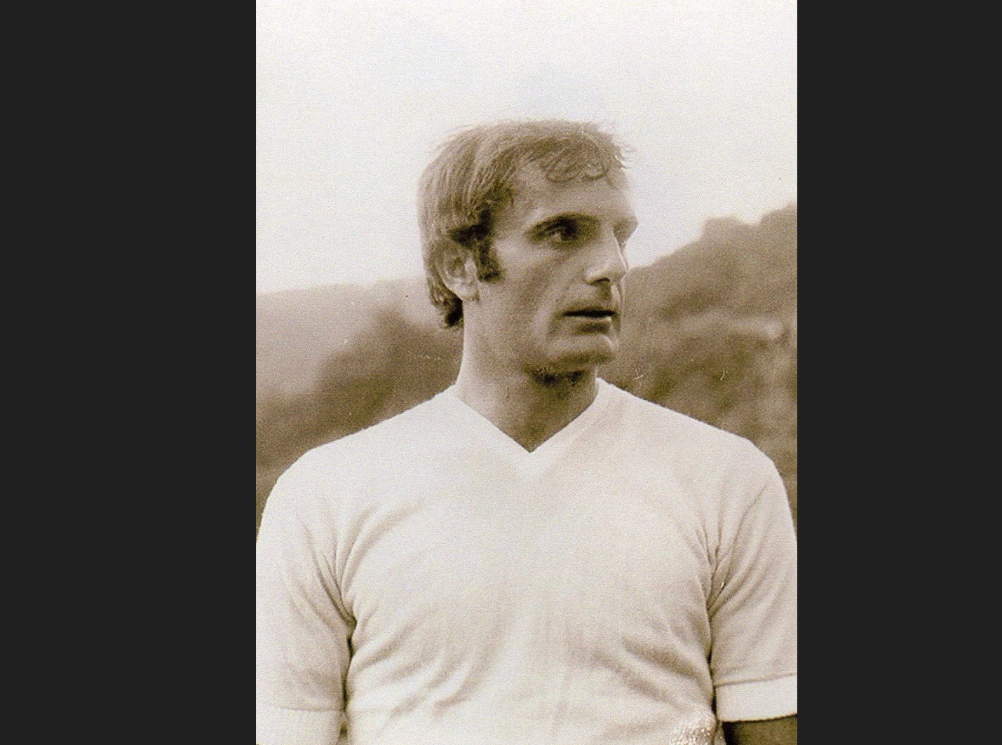 Kapten yang Antar Lazio Raih Gelar Serie A Pertama Tutup Usia