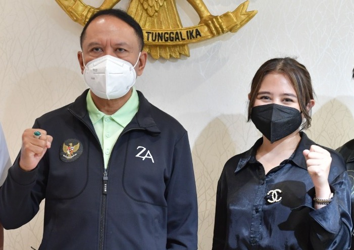 Menpora Amali Ingin Prilly Semangat Majukan Sepak Bola dan Industri Olahraga di Tanah Air