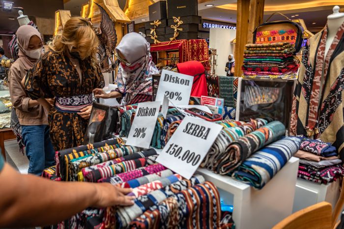 Dorong Bangga Buatan Indonesia, Kementerian Lembaga Ditargetkan Belanja 40% Produk UKM