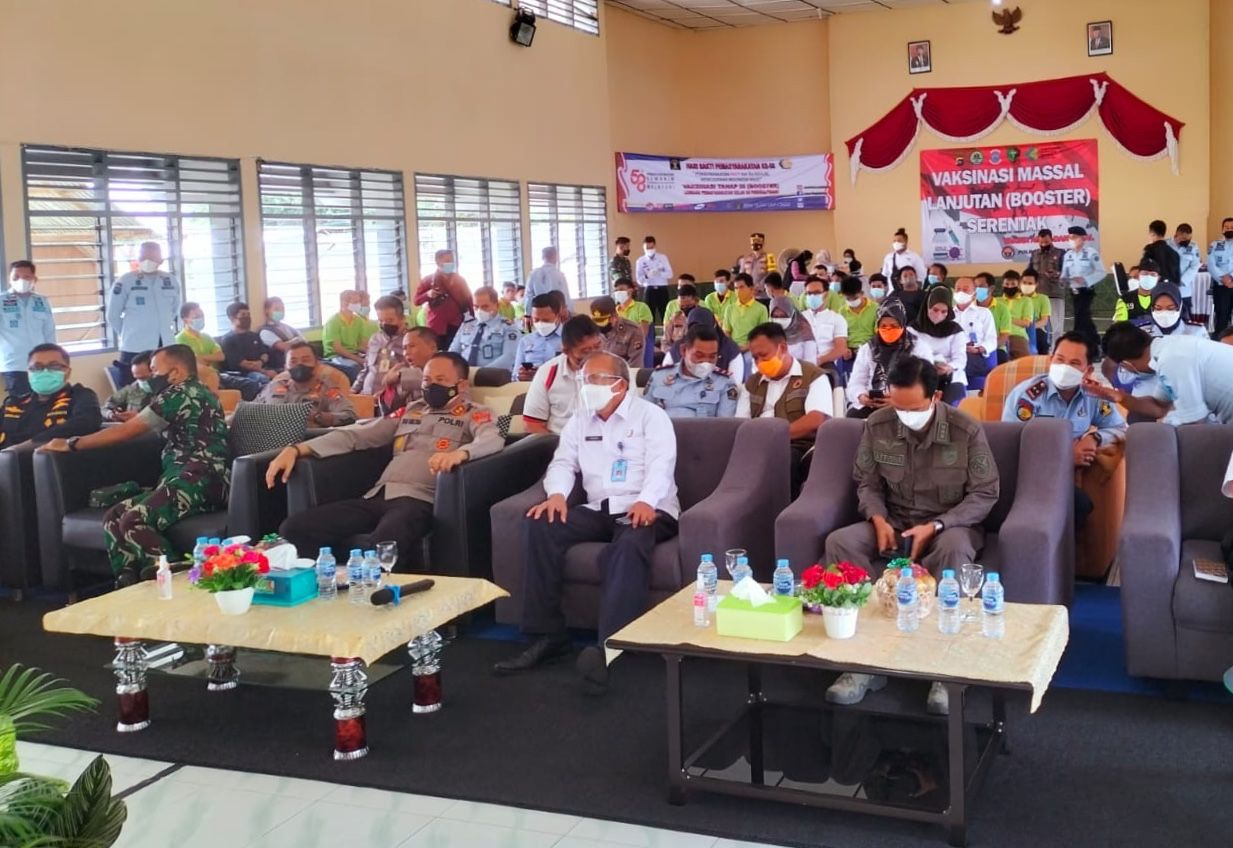 Peringatan Hari Bhanti Pemasyarakatan dan Vaksinasi Booster di kanwil Kemenkumham Babel