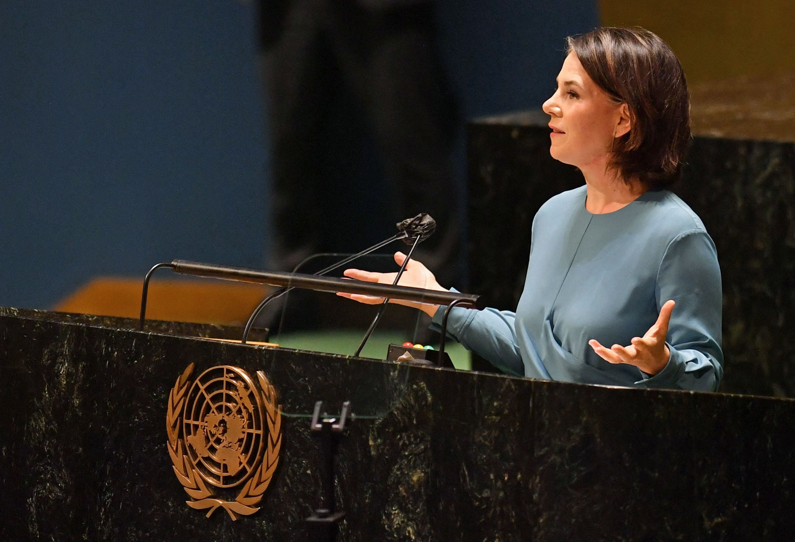 Menlu Jerman Annalena Baerbock berbicara soal konflik Rusia-Ukraina di Majelis Umum PBB, New York, AS, Selasa (1/3). 