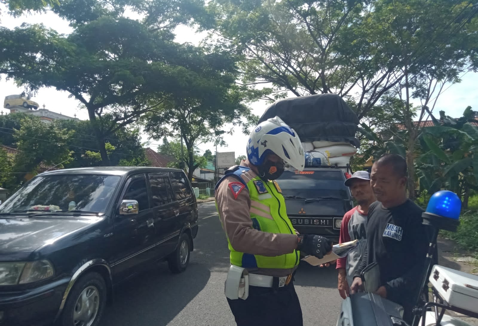 Ilustrasi. Anggota Satuan Lalu Lintas Polres Ciamis, secara masif gencarmelaksanakan penindakan pelanggaran skala proritas.