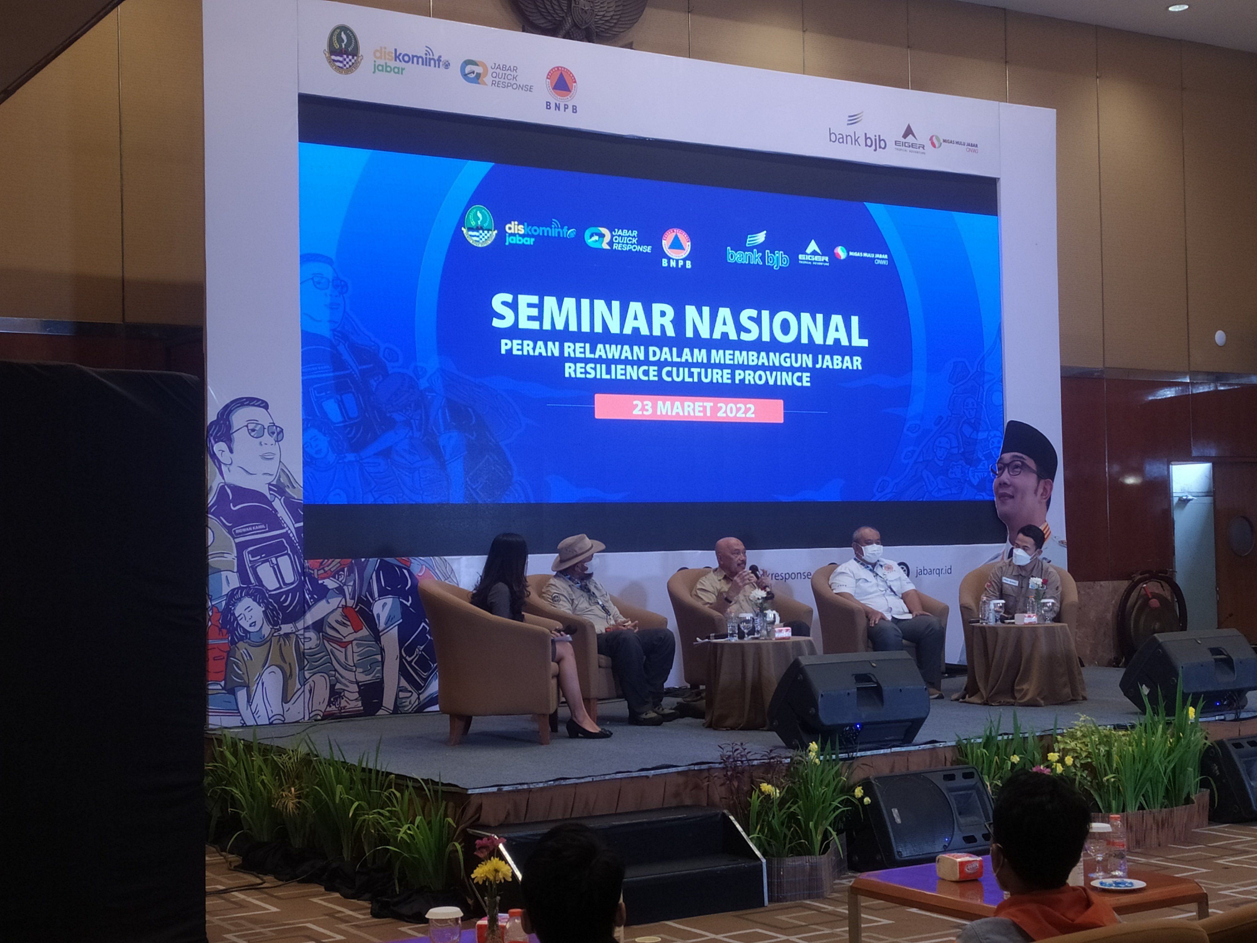 Seminar nasional bertemakan peran relawan dalam membangun Jabar Resilience Culture Province, di Bandung
