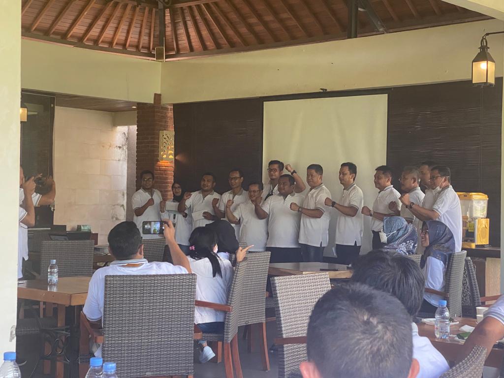 Pos Indonesia dipercaya oleh Kemensos menyalurkan dana program Kartu Sembako kepada 18,8 juta KPM dalam 14 hari.