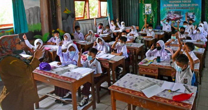 PTM 100% Perlu Dikaji untuk Diterapkan secara Nasional