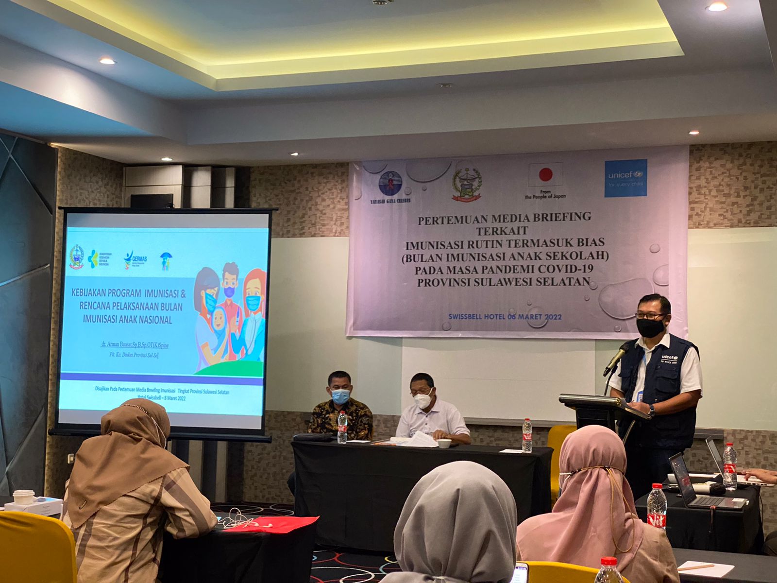 ADANYA Kejadian Luar Biasa (KLB) difteri dan campak di Provinsi Sulawesi Selatan pada 2021 dan 2022 ini karena rendahnya cakupan imunisasi a