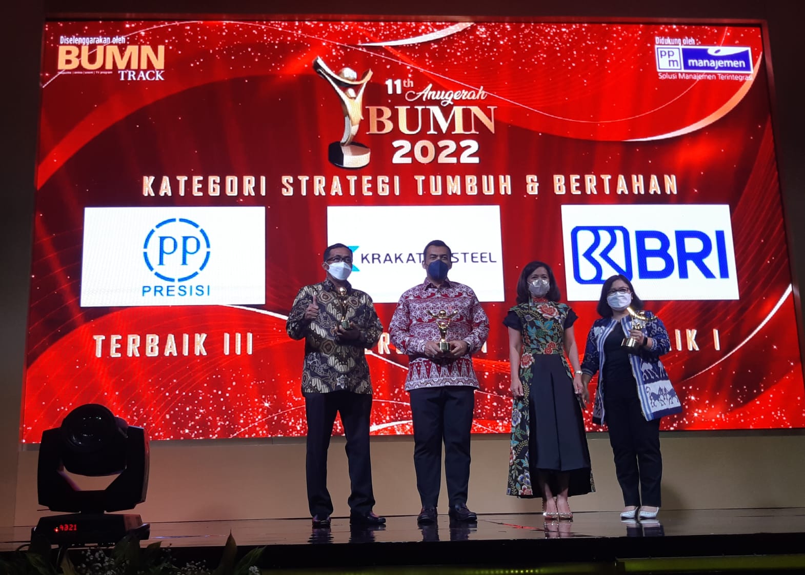 Anugerah BUMN 2022 yang memasuki tahun ke-11 mengangkat tema “Transformasi Tata Kelola BUMN Membangun Keseimbangan Bisnis”