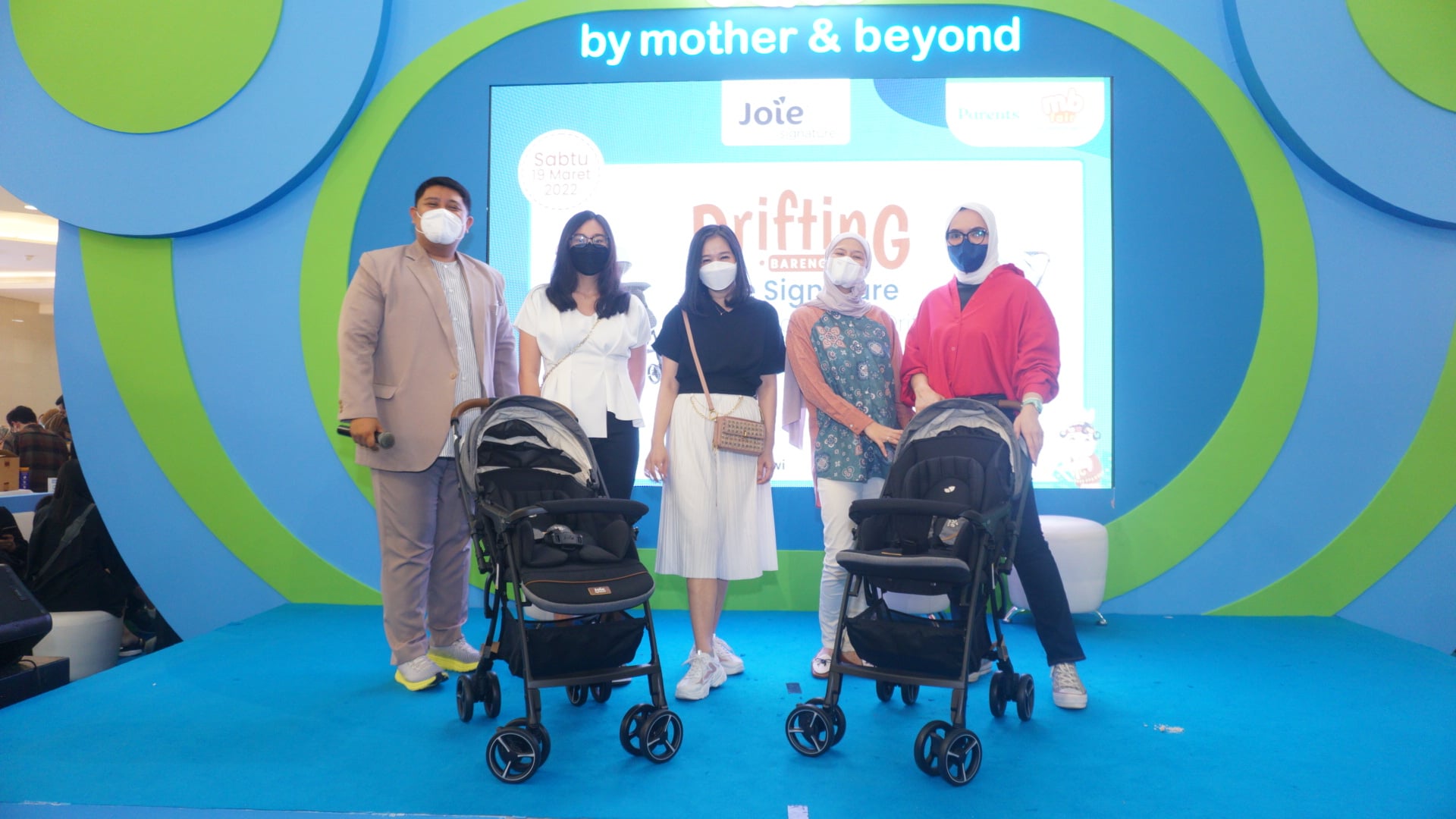 Penting, Bagi Orang Tua Menyiapkan Stroller yang Aman untuk Bayi