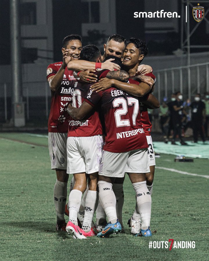 Skuad Bali United merayakan kemenangan atas Madura United