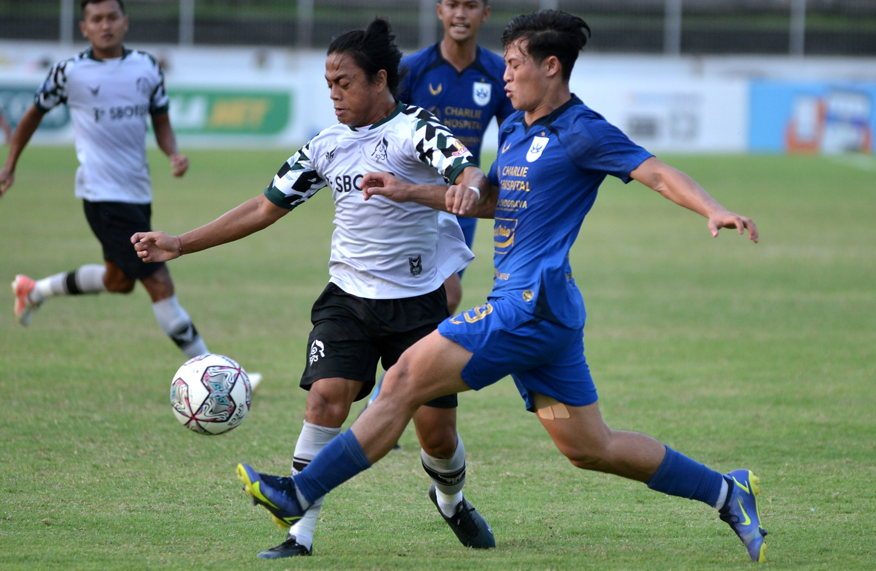 Laga Liga 1 antara PSIS dan Persikabo