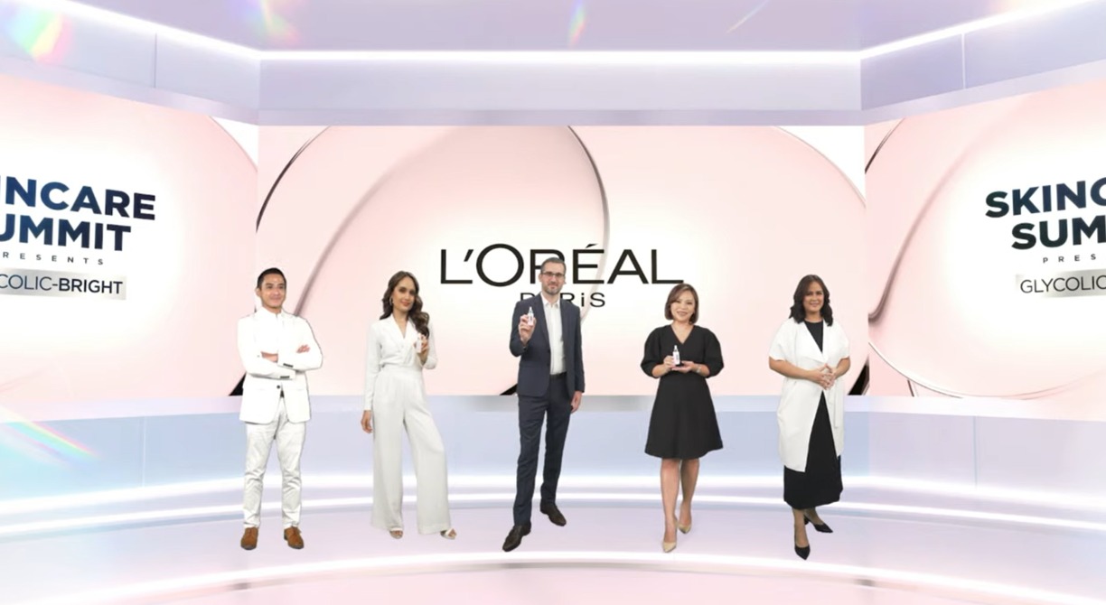 Para pembicara dalam acara peluncuran L’Oréal Paris Glycolic Bright dengan kandungan 1% Brightening Glycolic Acid.