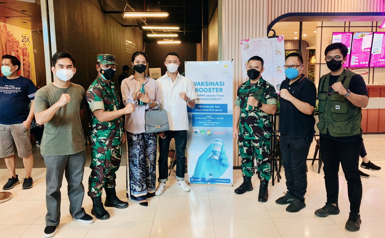 Sentra Vaksinasi Booster HIPMI Jakarta Timur