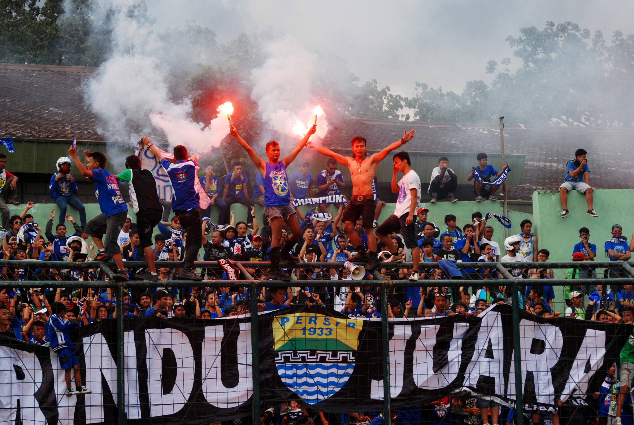 Para pendukung Persib Bandung 