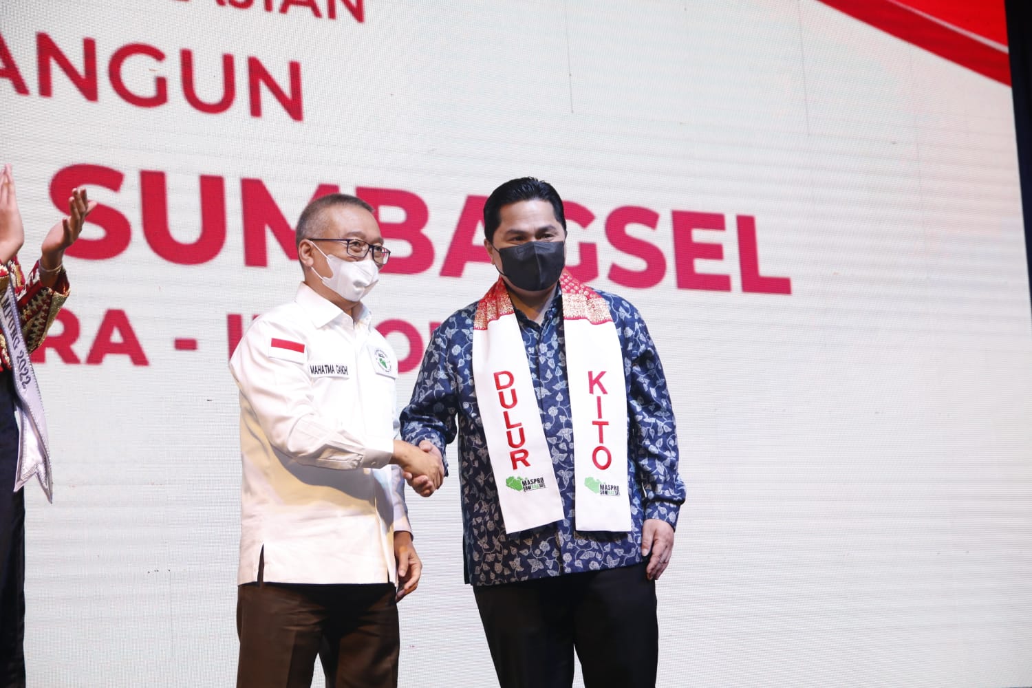 Menteri BUMN Erick Thohir menghadiri Seminar 'Membangun Aglomerasi Sumbagsel untuk Nusantara-Indonesia' di Fairmont Hotel Senayan, Jakarta.