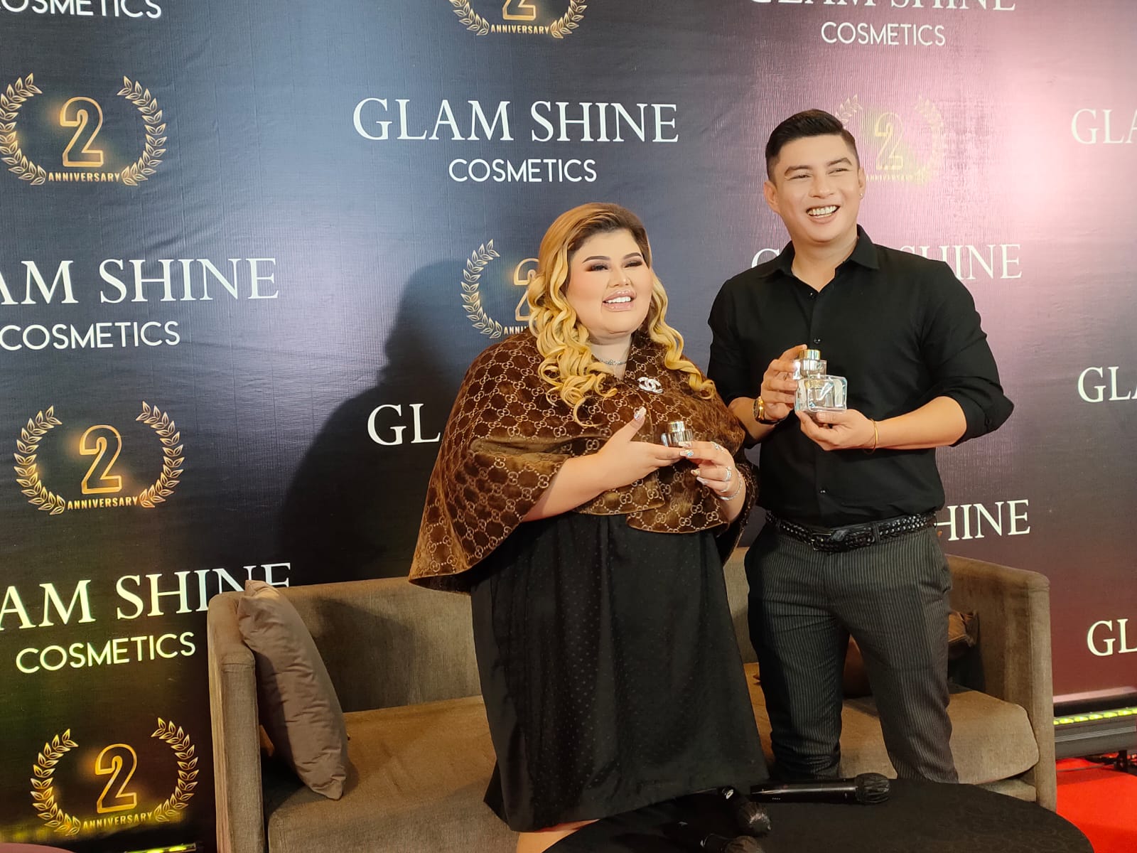 Acara launching produk terbaru yaitu Brilliant White Gel.