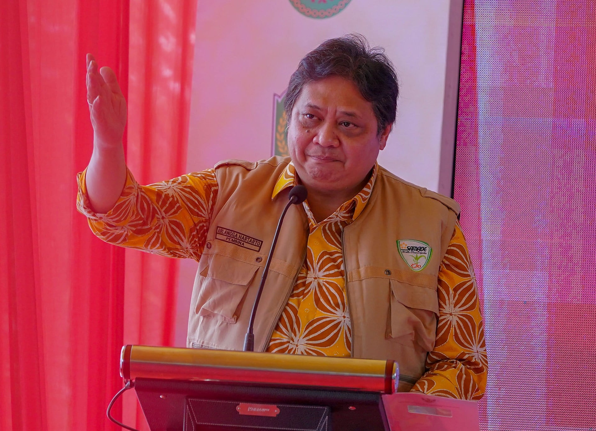 Airlangga Hartarto secara resmi dikukuhkan dan dilantik kembali menjadi Ketua Umum Pengurus Besar Wushu Indonesia (PB WI). 