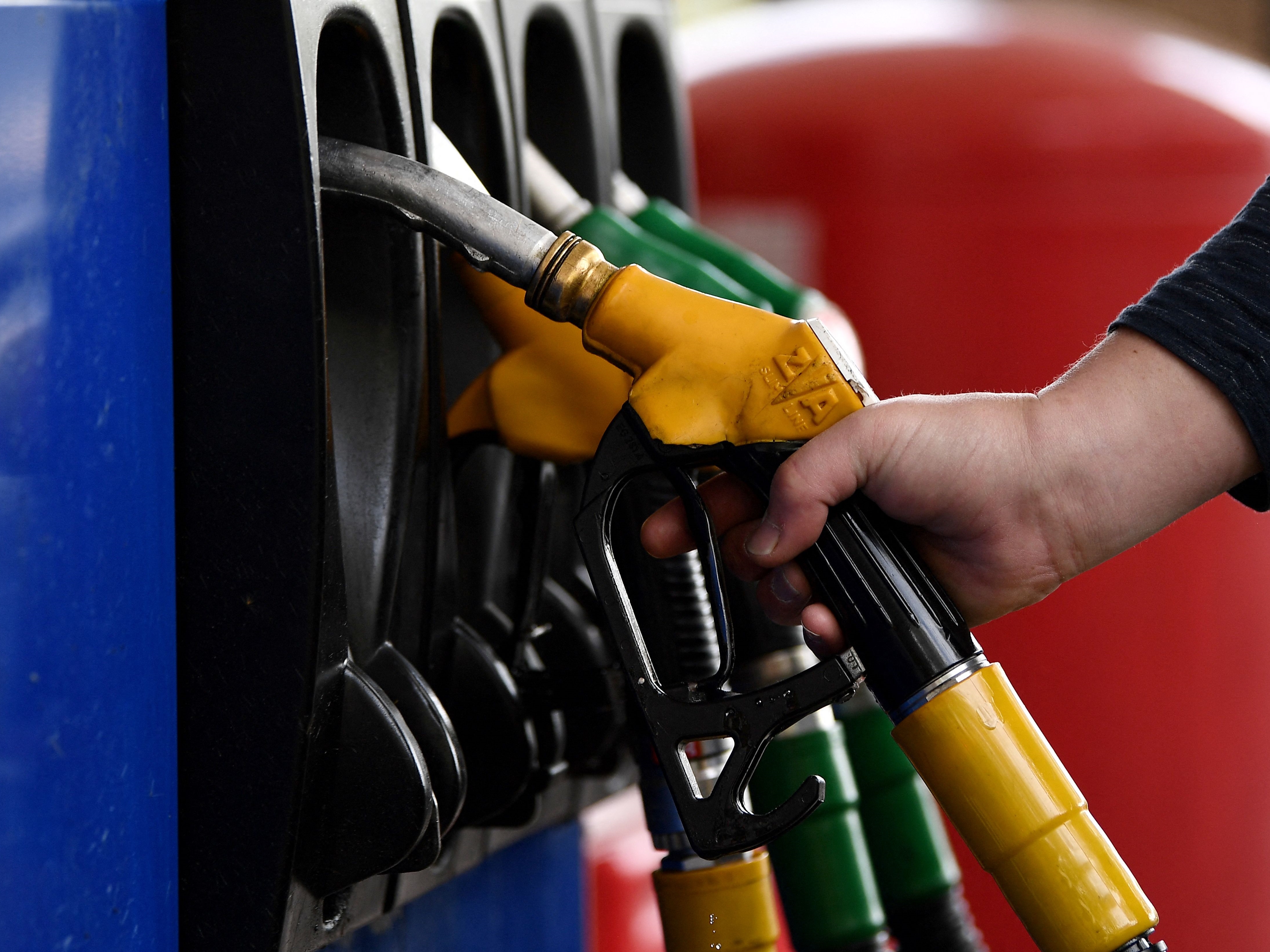 Pertumbuhan Ekonomi Prancis Tertekan dan Inflasi Naik