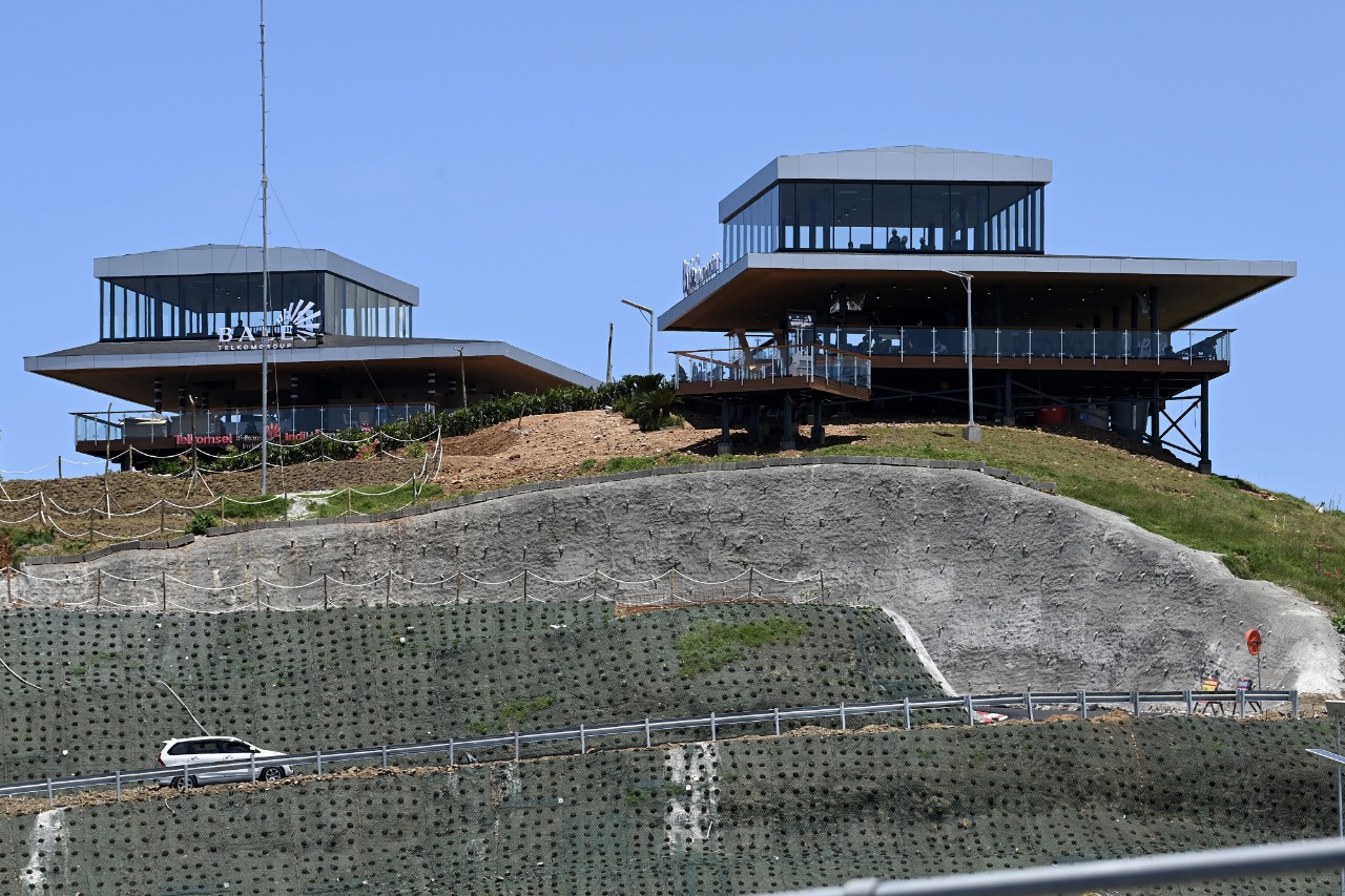 Bukit 360 di Sirkuit Mandalika, Lombok, NTB