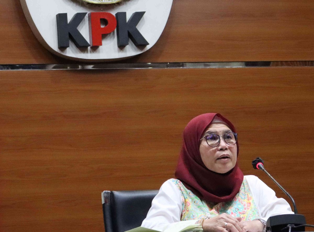  Wakil Ketua KPK Lili Pintauli Siregar
