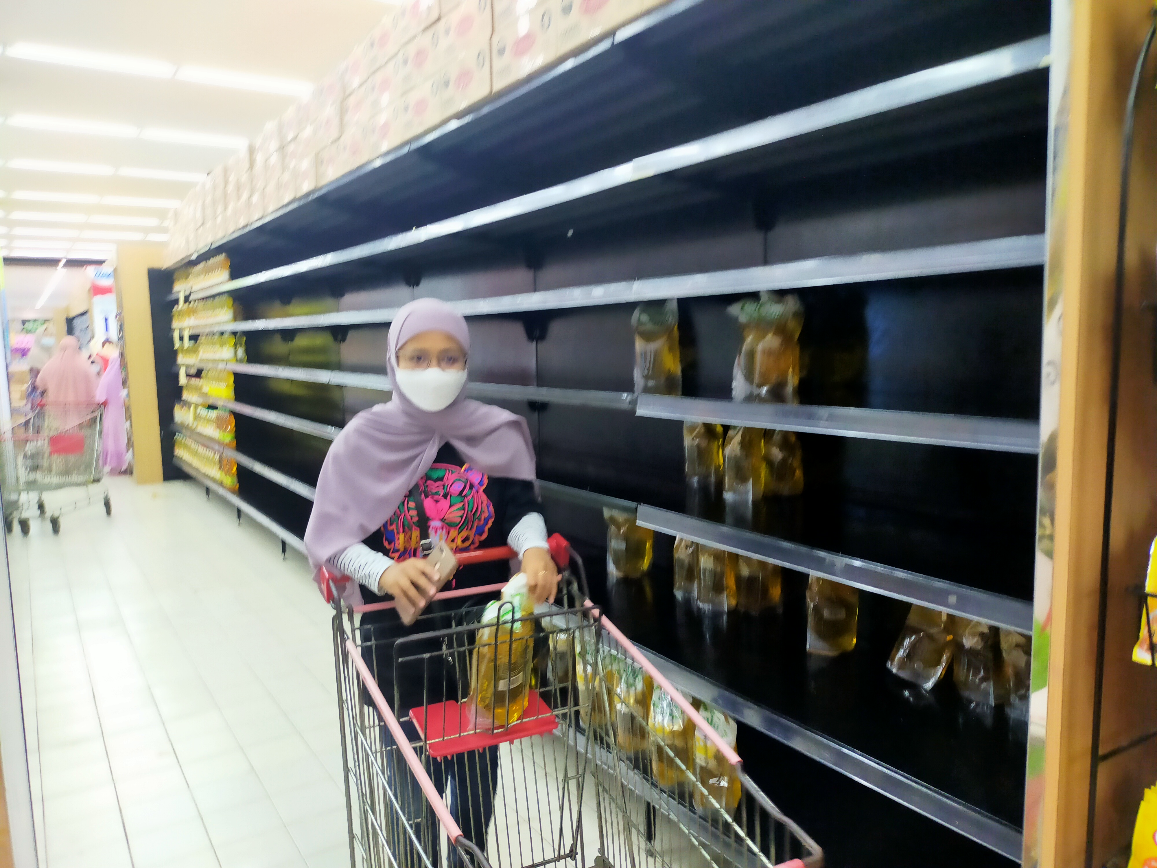 Mendag Klaim Stok Minyak Melimpah