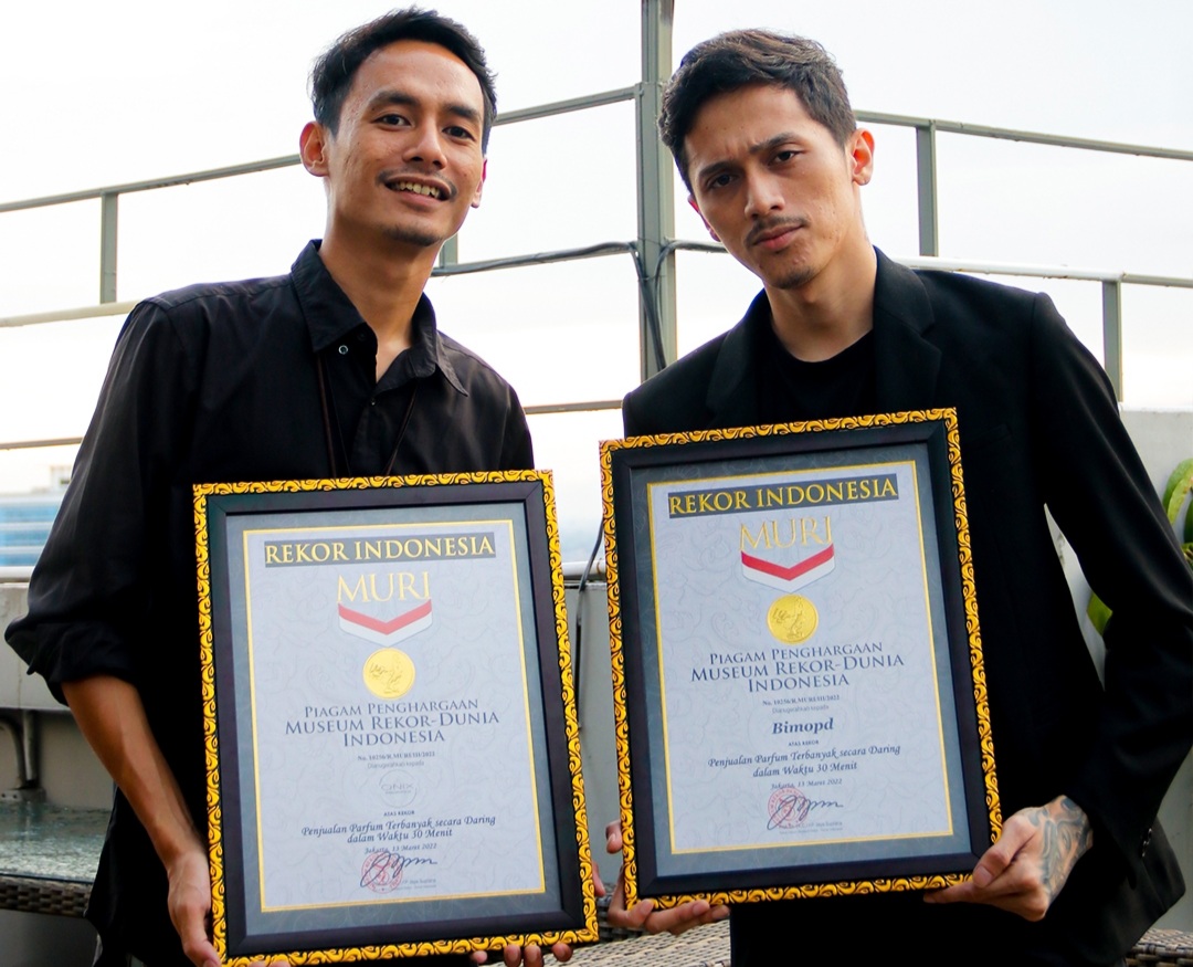 Rekor MURI untuk parfum ONIX