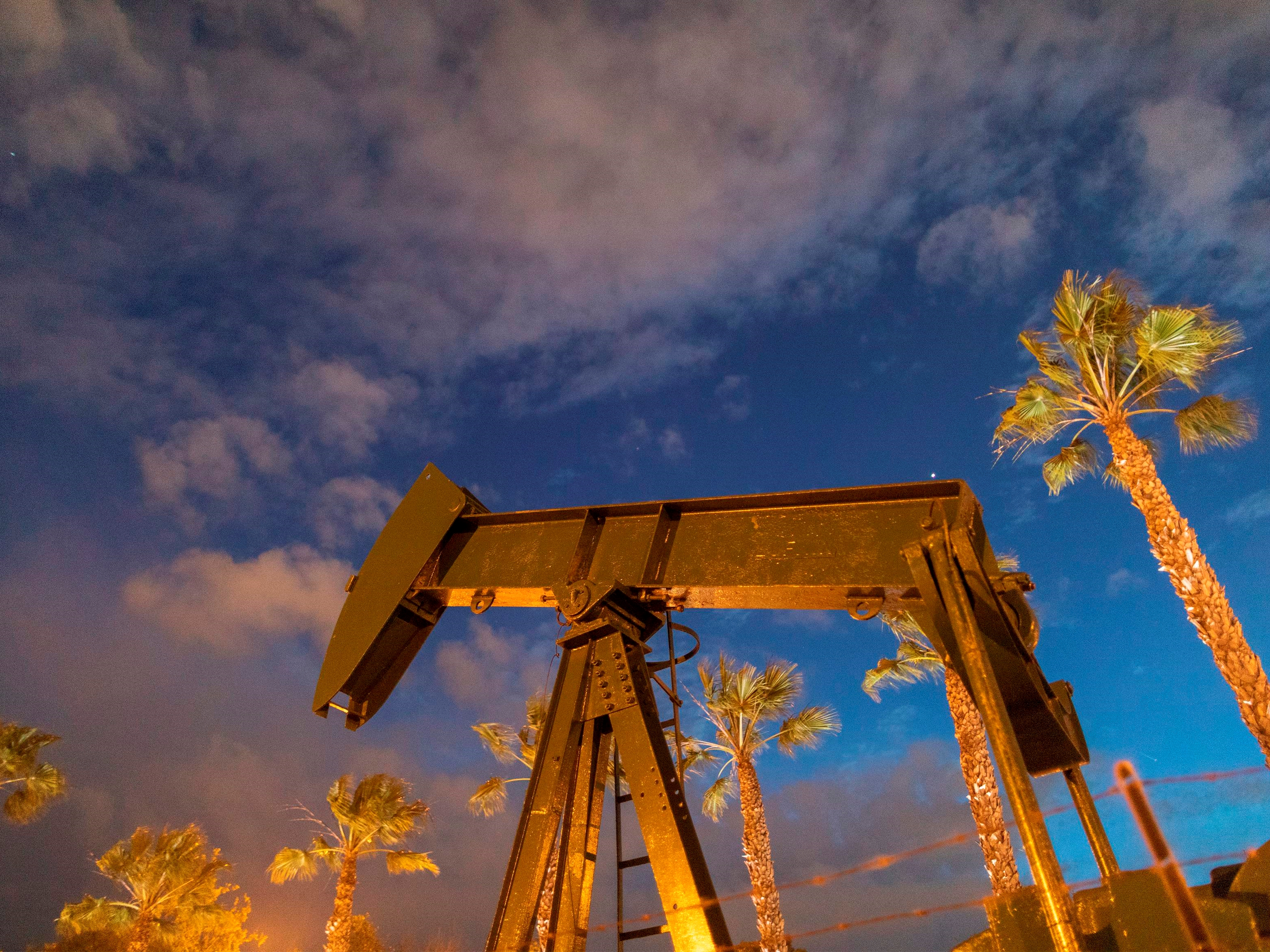 Harga Minyak WTI Anjlok 5% terkait Ukraina dan Tiongkok