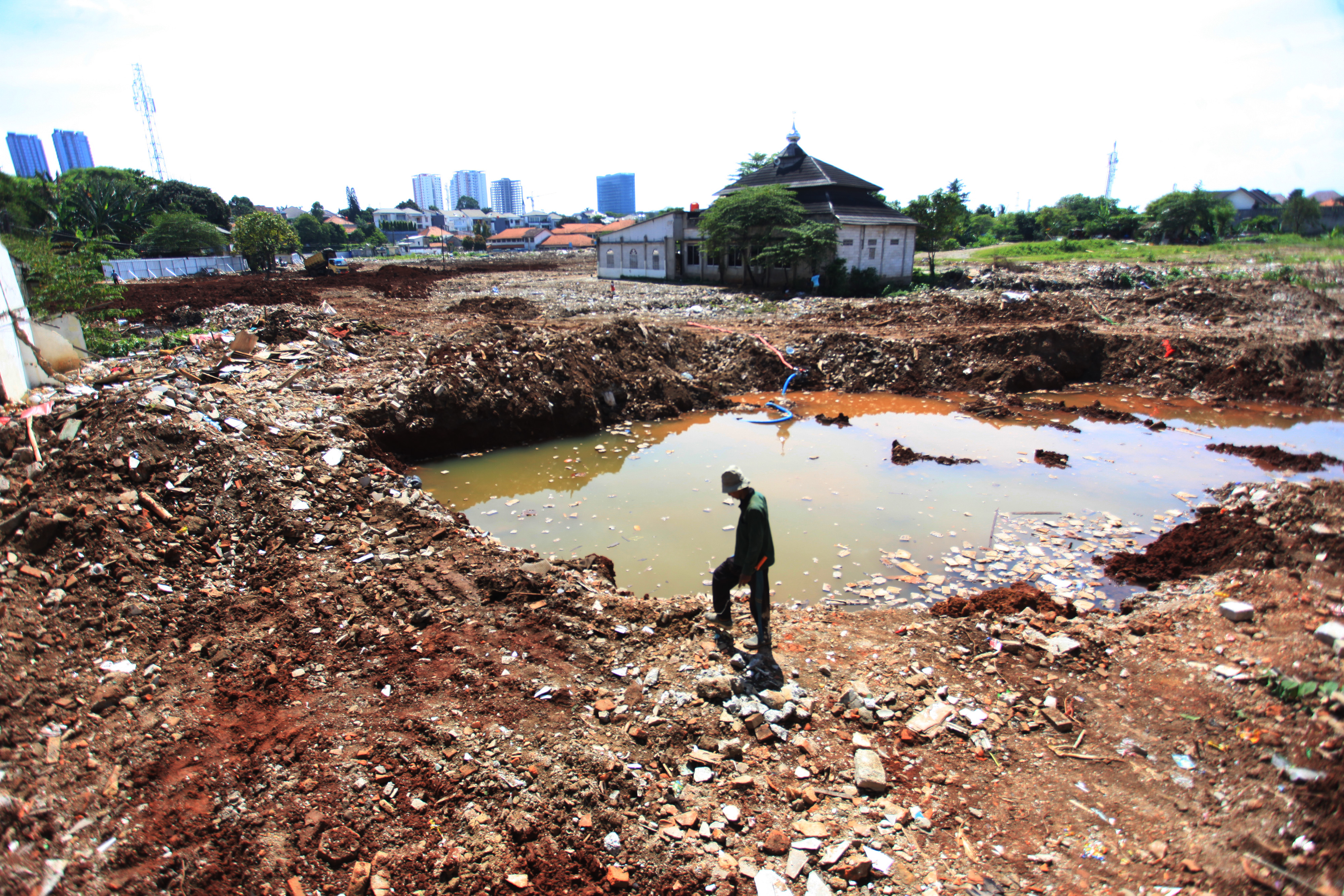 Pembangunan Waduk Lebak Bulus untuk mengatasi banjir