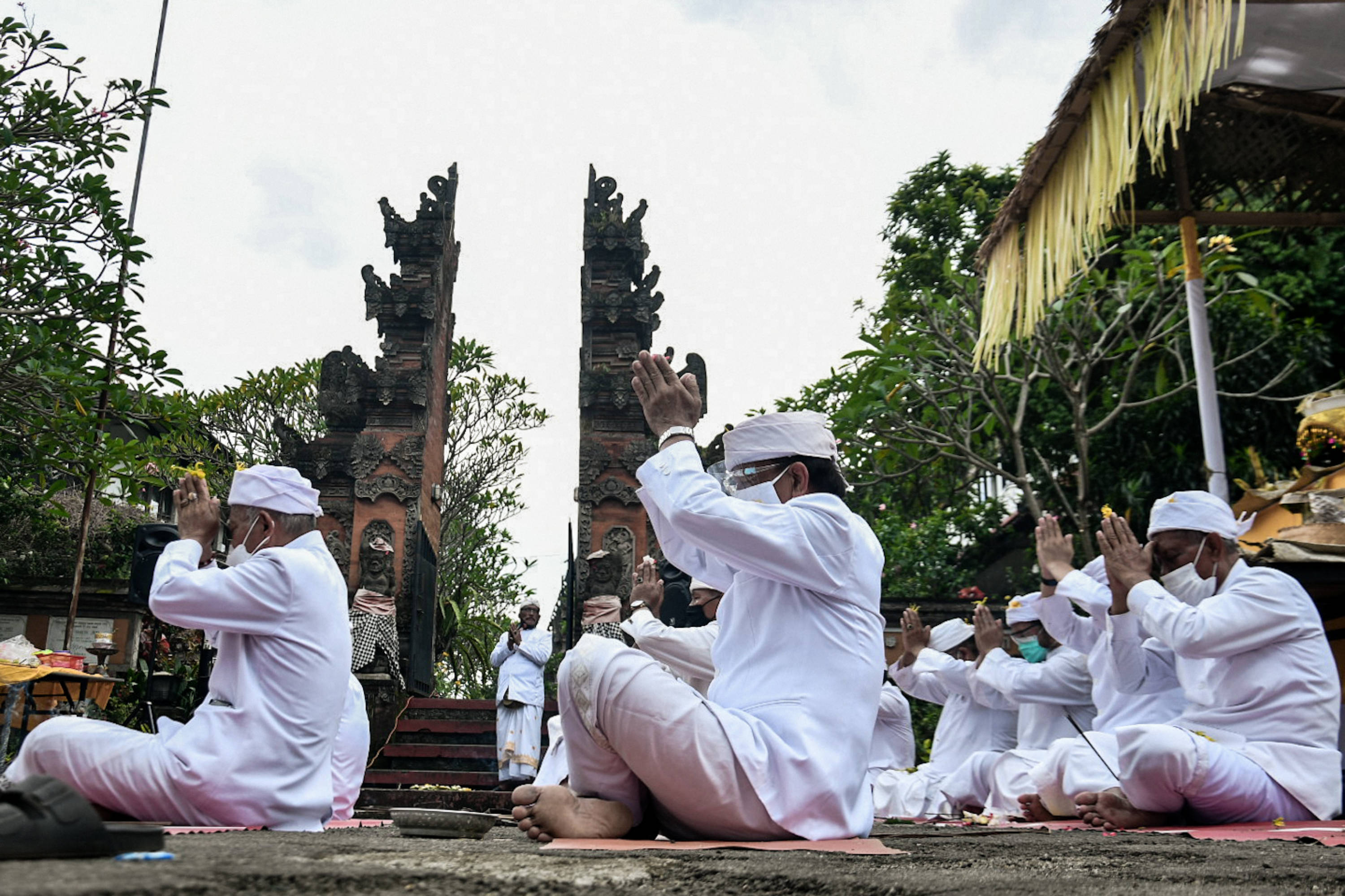 Ilustrasi: pelaksanaan sembahyang di hari suci Nyepi di Jakarta Selatan