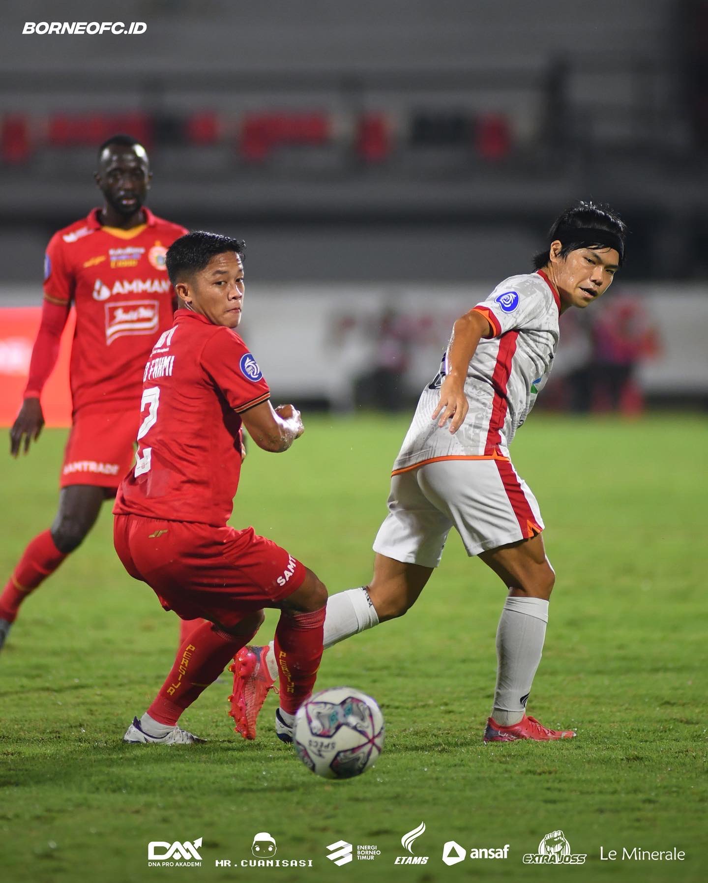 Laga Persija versus Borneo FC