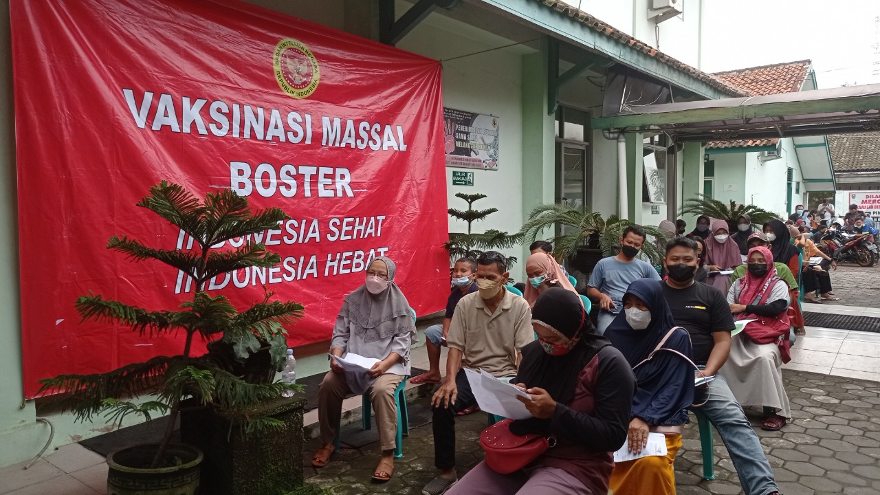 Badan Intelejen Negara daerah Jateng menggelar vaksinasi covid mendatangi 29 kota/kabupaten.