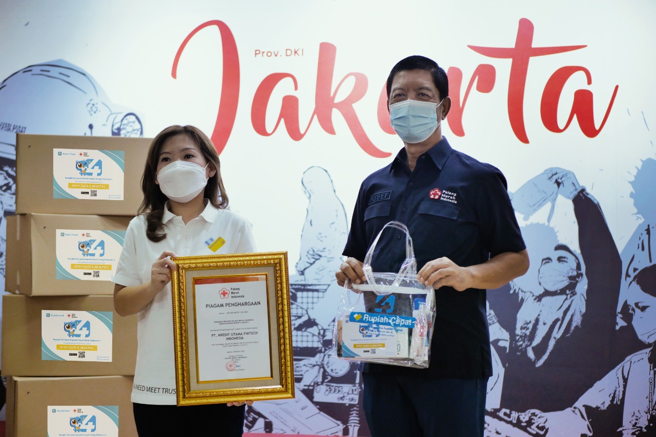 Cegah Penyebaran Covid-19, Rupiah Cepat Bagikan 500 Paket Health Kit melalui PMI 