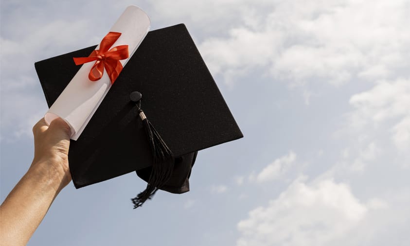 Dengan visinya bersama membangun bangsa, kini BSI dikenal masyarakat sebagai tempatnya anak muda menimba ilmu pengetahuan.