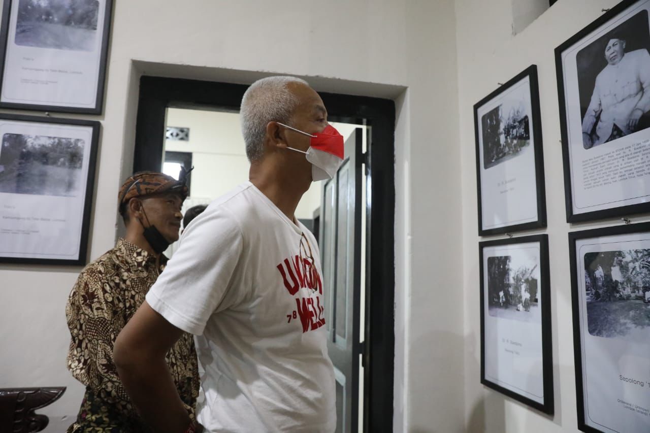 Berada di NTB, Gubernur Jawa Tengah Ganjar Pranowo menyempatkan diri mengunjungi Wisma Soedjono yang berada di Lombok Timur.