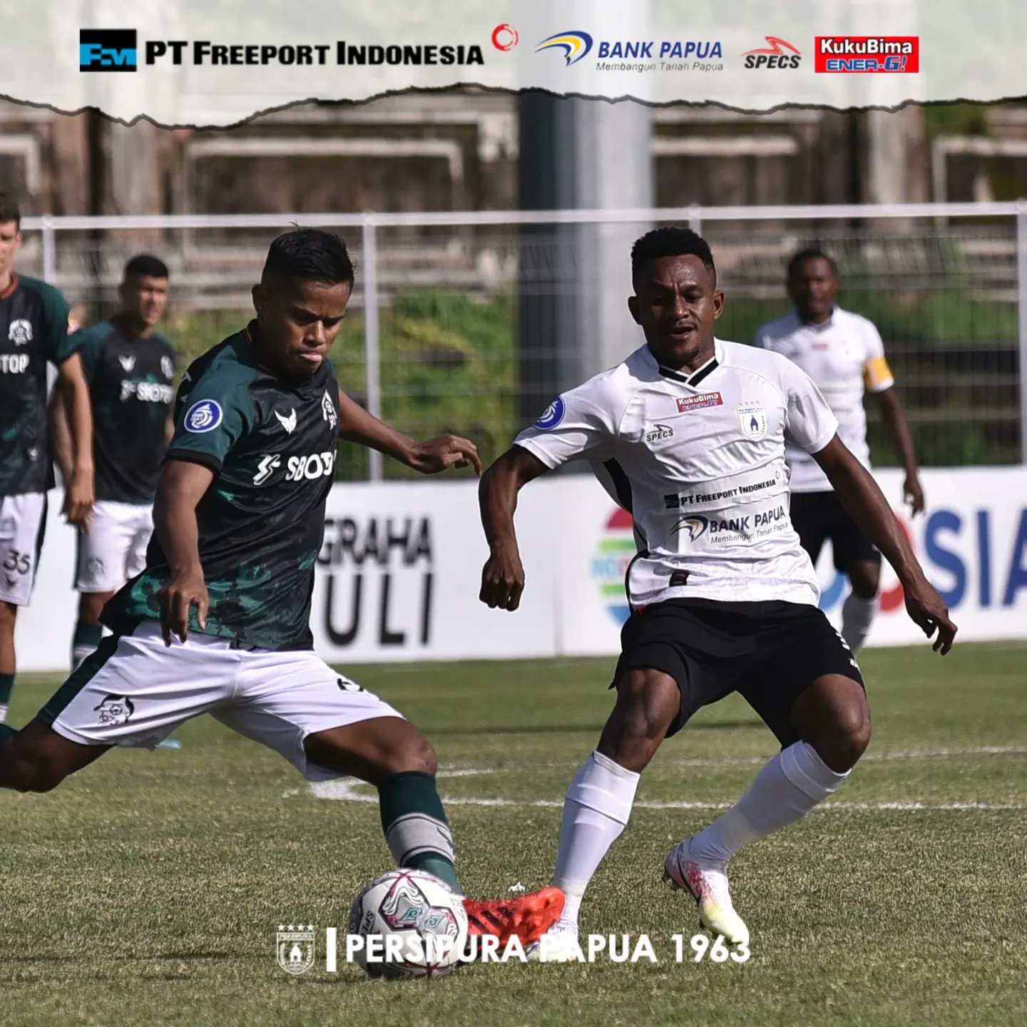 Laga Persikabo kontra Persipura