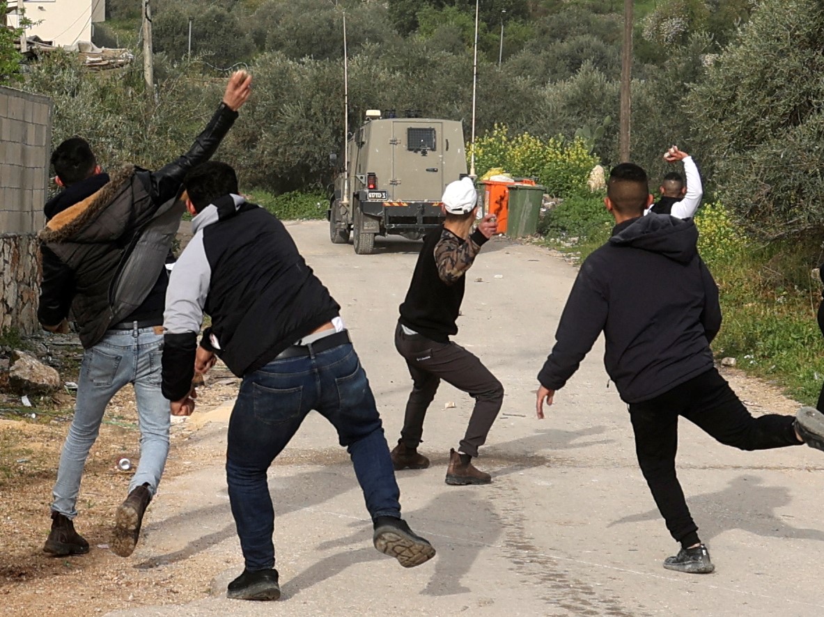 Israel Hancurkan Rumah Warga Palestina yang Lakukan Serangan Tahun Lalu