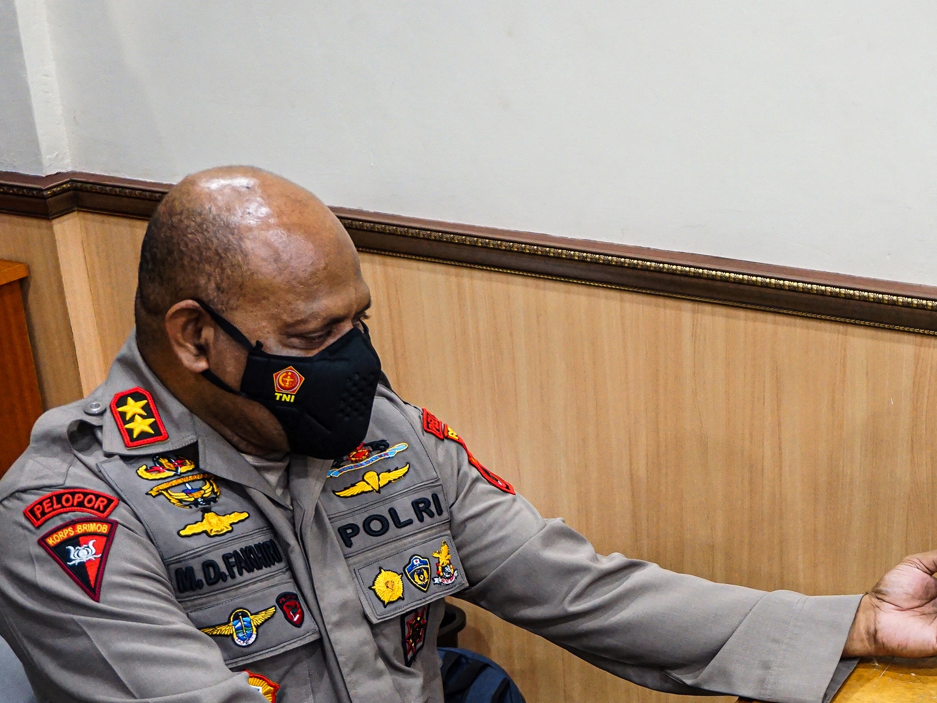 Polisi Tembak Pendemo karena Bakar Ruko di Papua