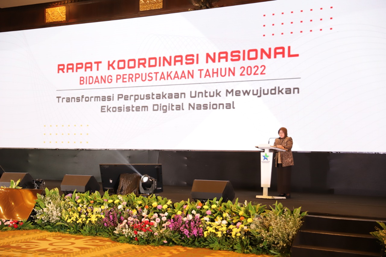 Sekretaris Utama Perpusnas Ofy Sofiana saat menutup Rakornas Bidang Perpustakaan 2022
