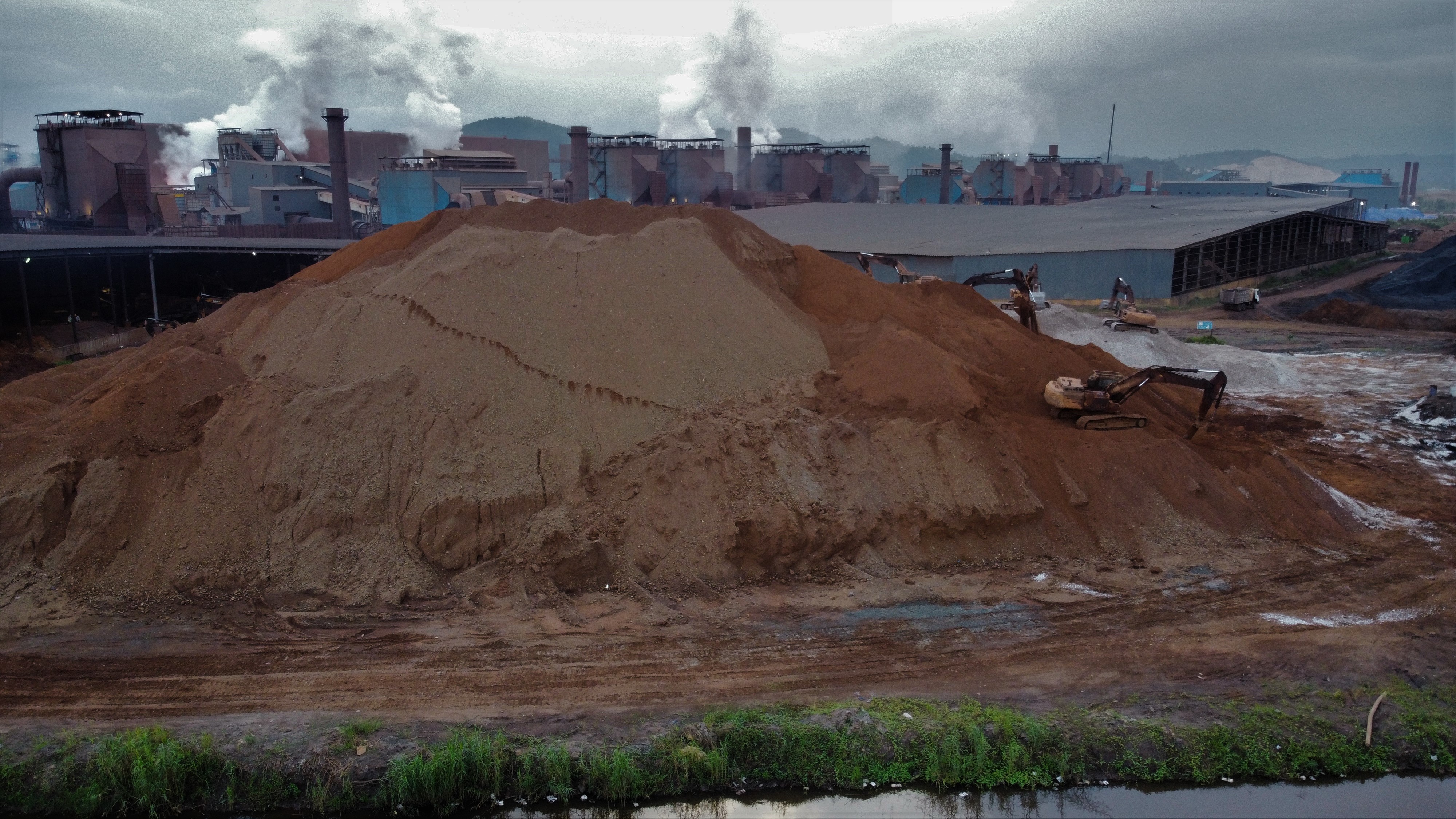 Ilustrasi pengolahan nikel