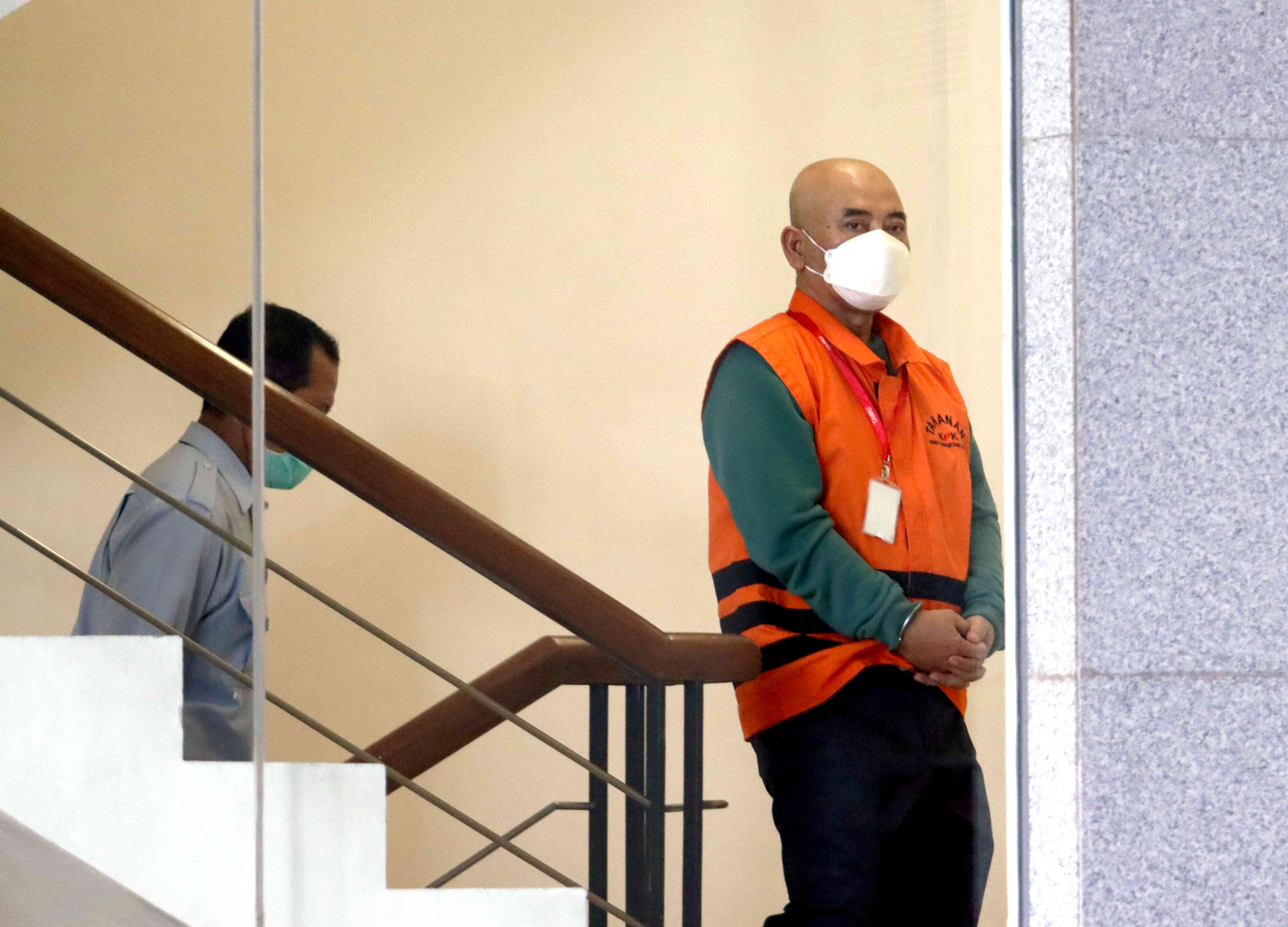 Wali Kota Bekasi nonaktif Rahmat Effendi saat menjalani pemeriksaan di gedung KPK.