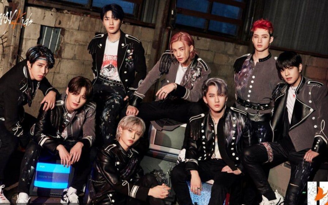 Stray Kids