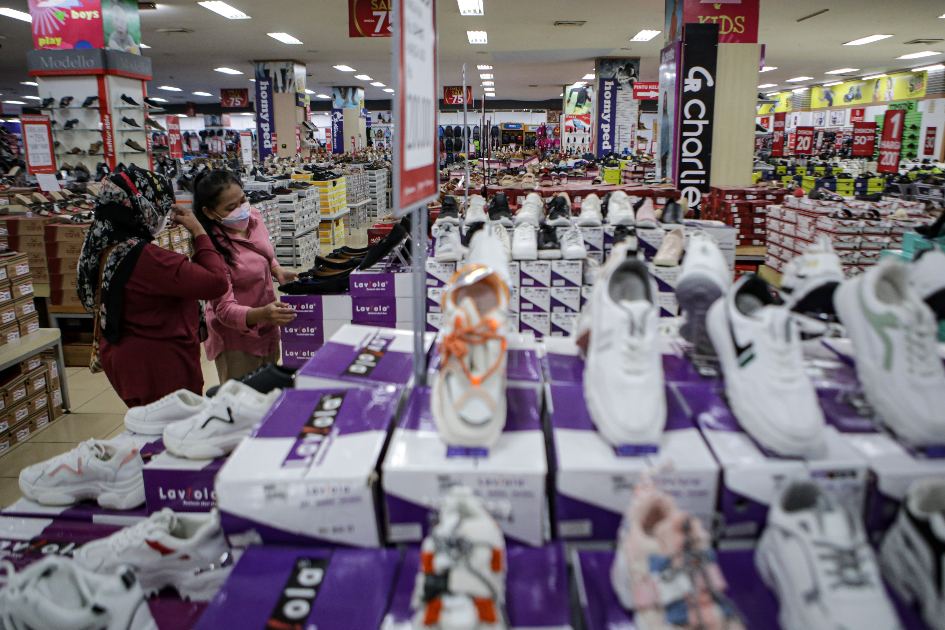 DPR: Penaikkan Tarif PPN Jangan Gerus Daya Beli Masyarakat