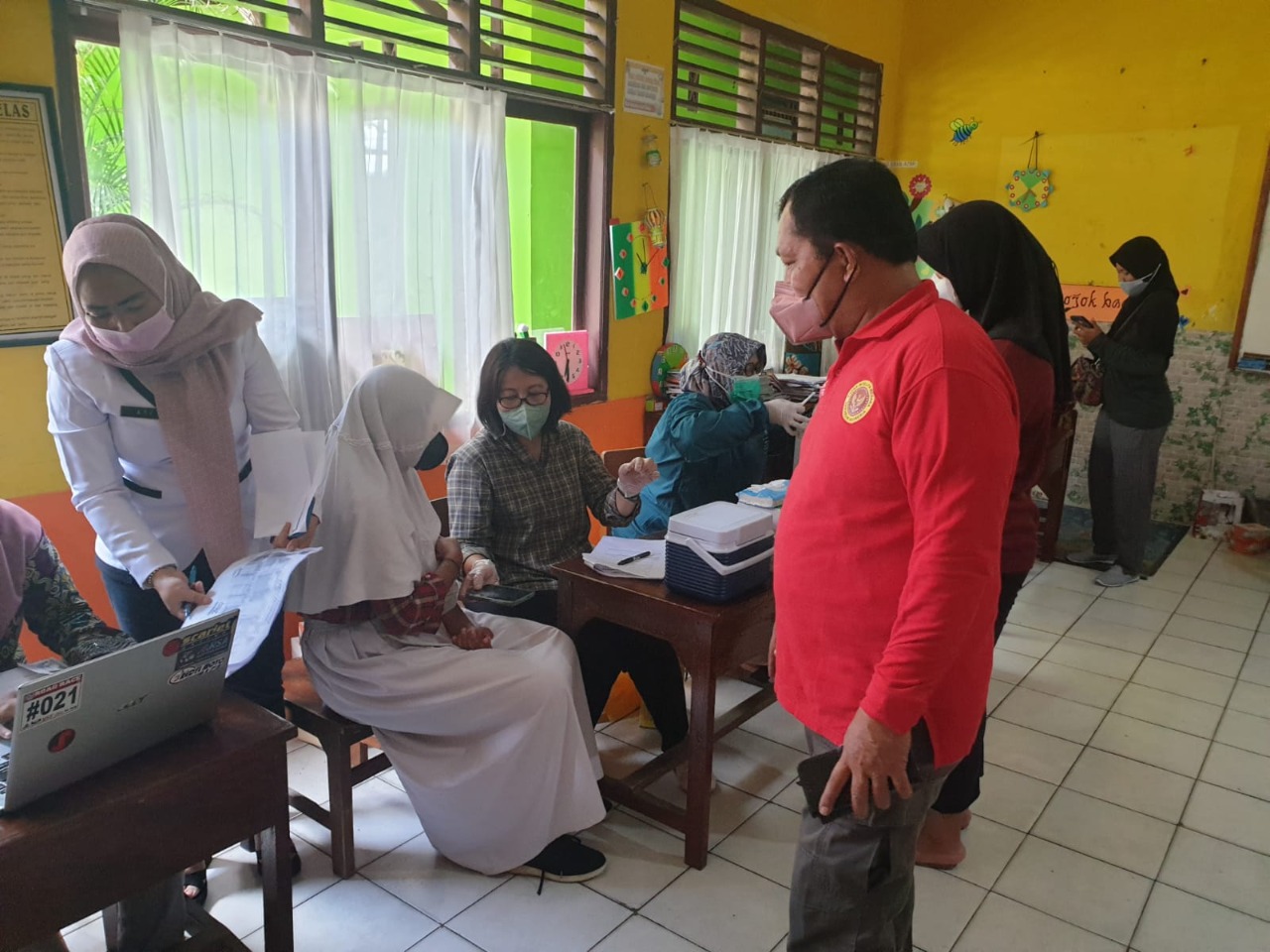 Bunda Banten gencarkan vaksinasi untuk anak usia 6 - 11 tahun