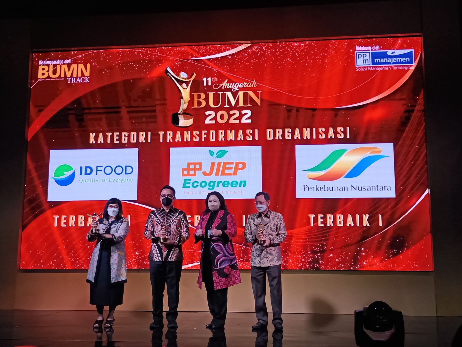 Acara Anugerah BUMN ke-11 2022 di Grand Ballroom Hotel JW Marriot, Mega Kuningan pada Kamis (24/3).