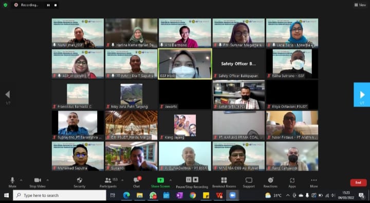 Webinar ISSF mengenai pembangunan Desa