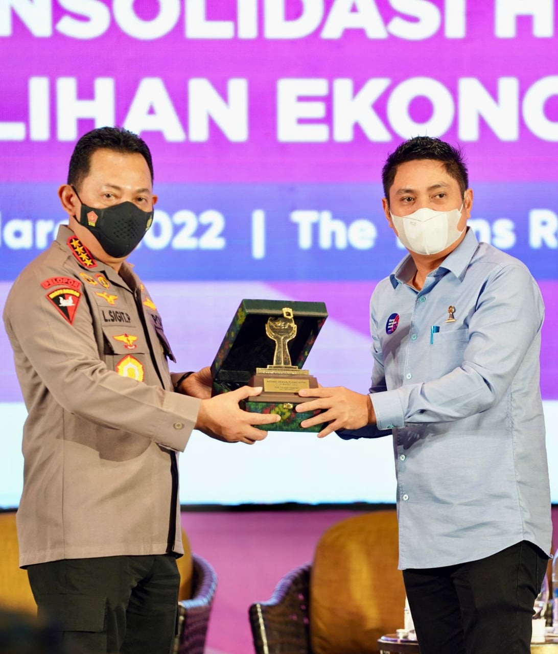 Ketua Umum HIPMI Jaya Sona Maesana bersama Kapolri Jenderal Listyo Sigit Prabowo