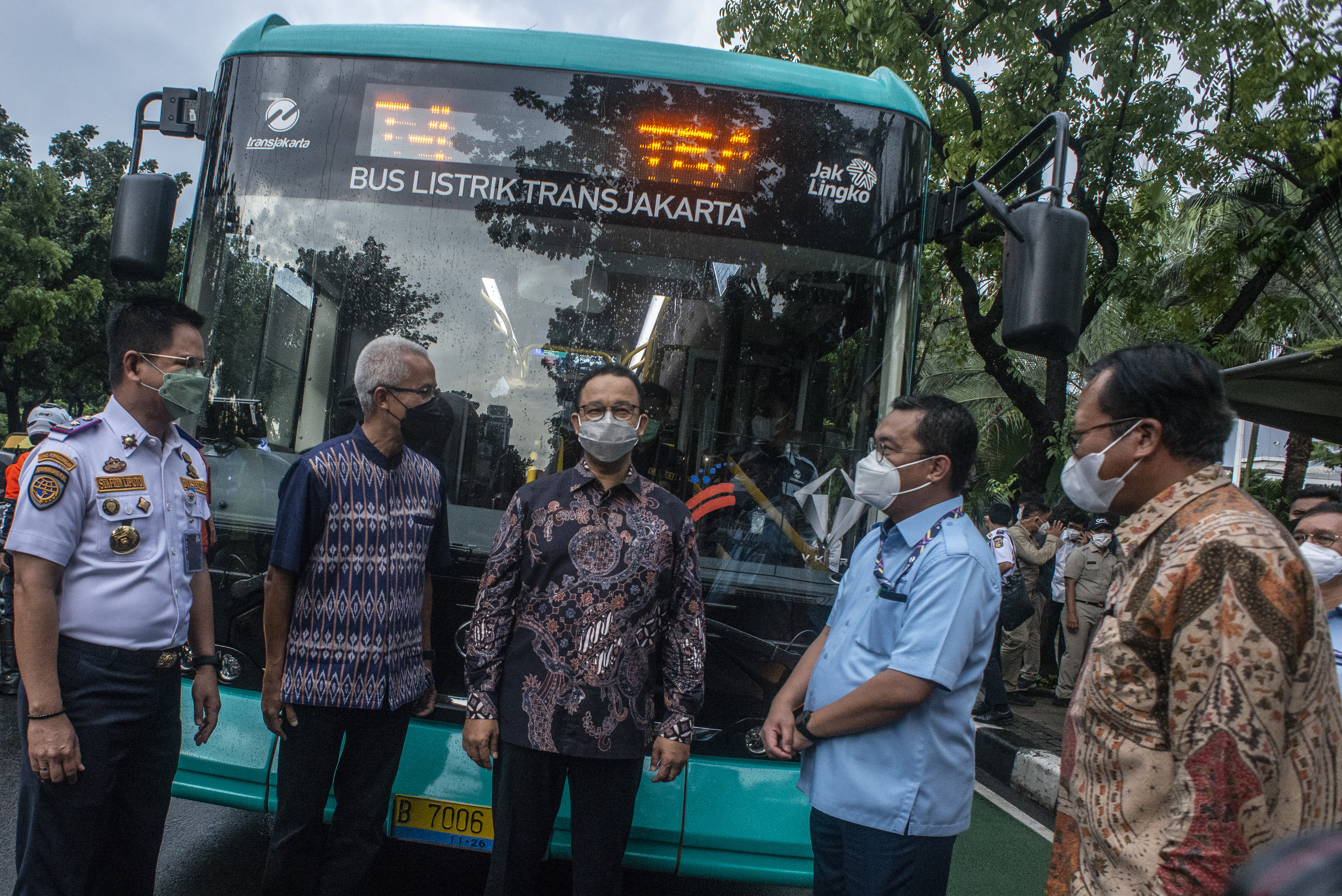 Gubernur DKI Jakarta Anies Baswedan menghadiri acara Inagurasi Bus Listrik Transjakarta.