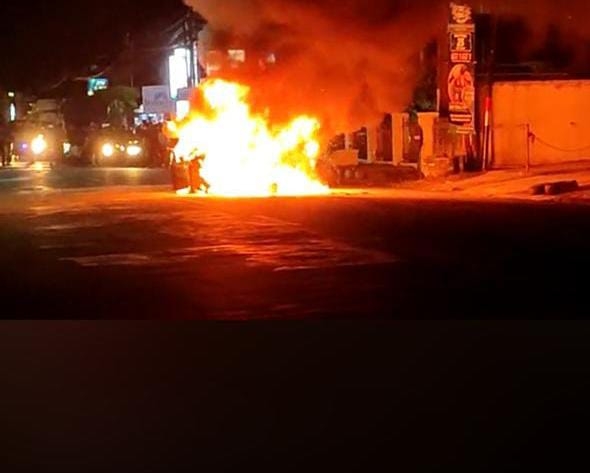 Pengemudi Mobil yang Terbakar di Kebayoran Ternyata DPO Kasus Pengeroyokan