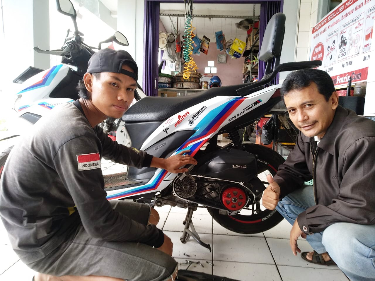 Pemasangan komponen Fenrir F1R di Motor Matic